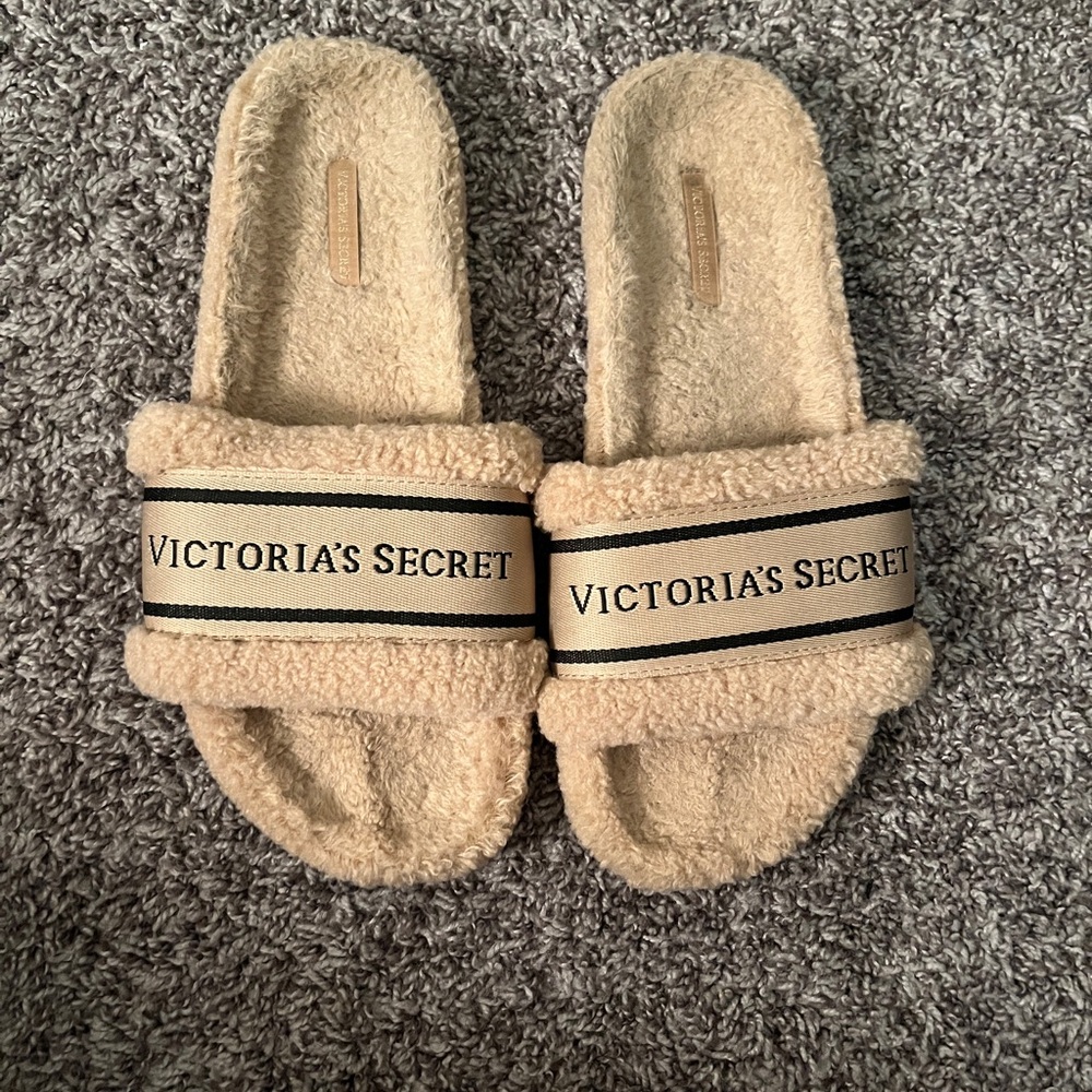 Victoria secret soft sherpa plus logo slides